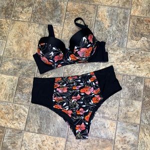 Cupshe floral bikini with molded cups double clasp